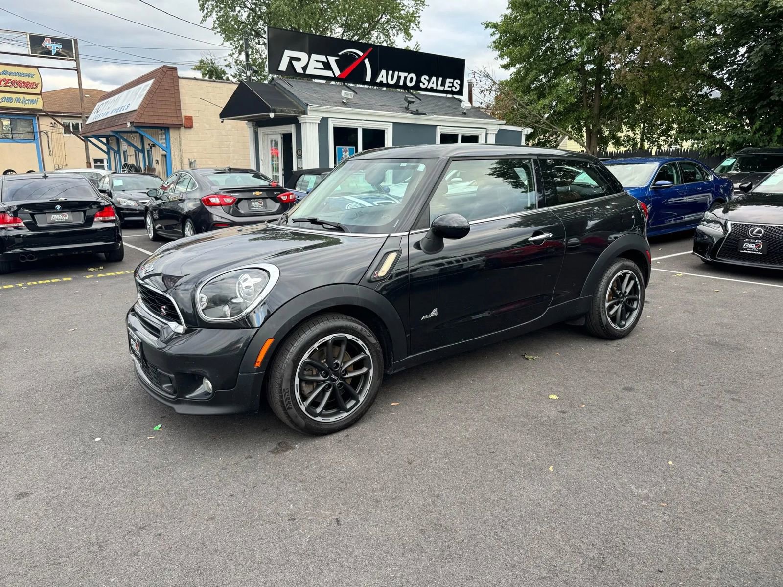 Used 2015 MINI Cooper Paceman S image 1