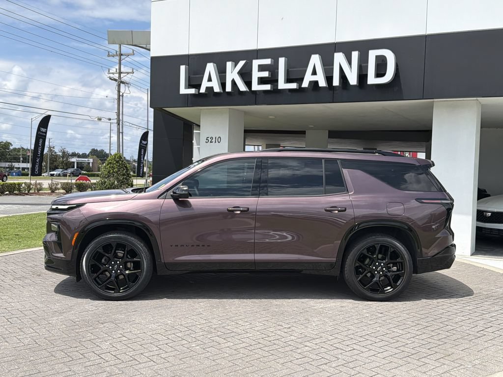 Certified 2024 Chevrolet Traverse RS FWD image 3