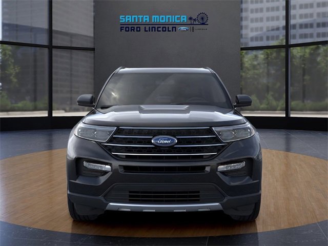 Used 2024 Ford Explorer XLT w/ Equipment Group 202A image 8