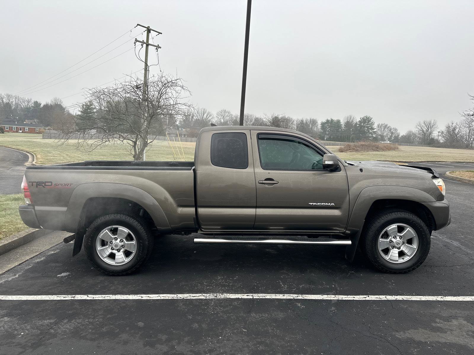 Used 2015 Toyota Tacoma TRD Pro image 11