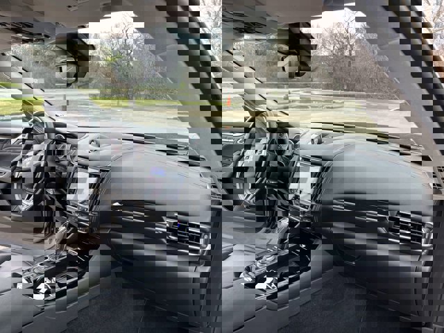 Used 2022 Maserati Levante Modena image 29