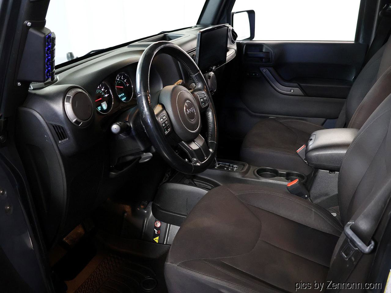 Used 2016 Jeep Wrangler Unlimited Sport w/ Quick Order Package 24S AWD/4WD image 14