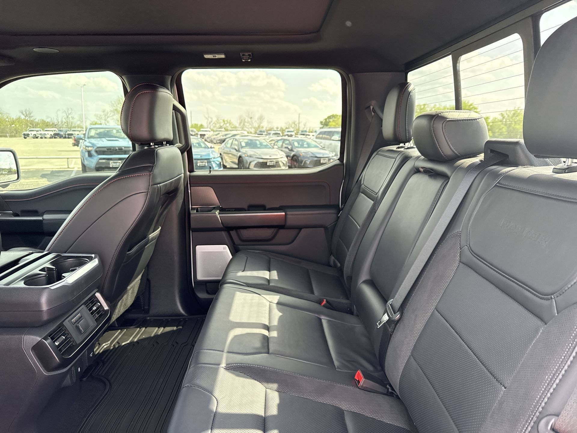 Used 2025 Ford F150 Raptor AWD/4WD image 26