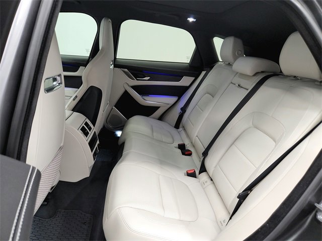 Used 2025 Jaguar F-PACE R-Dynamic S image 31