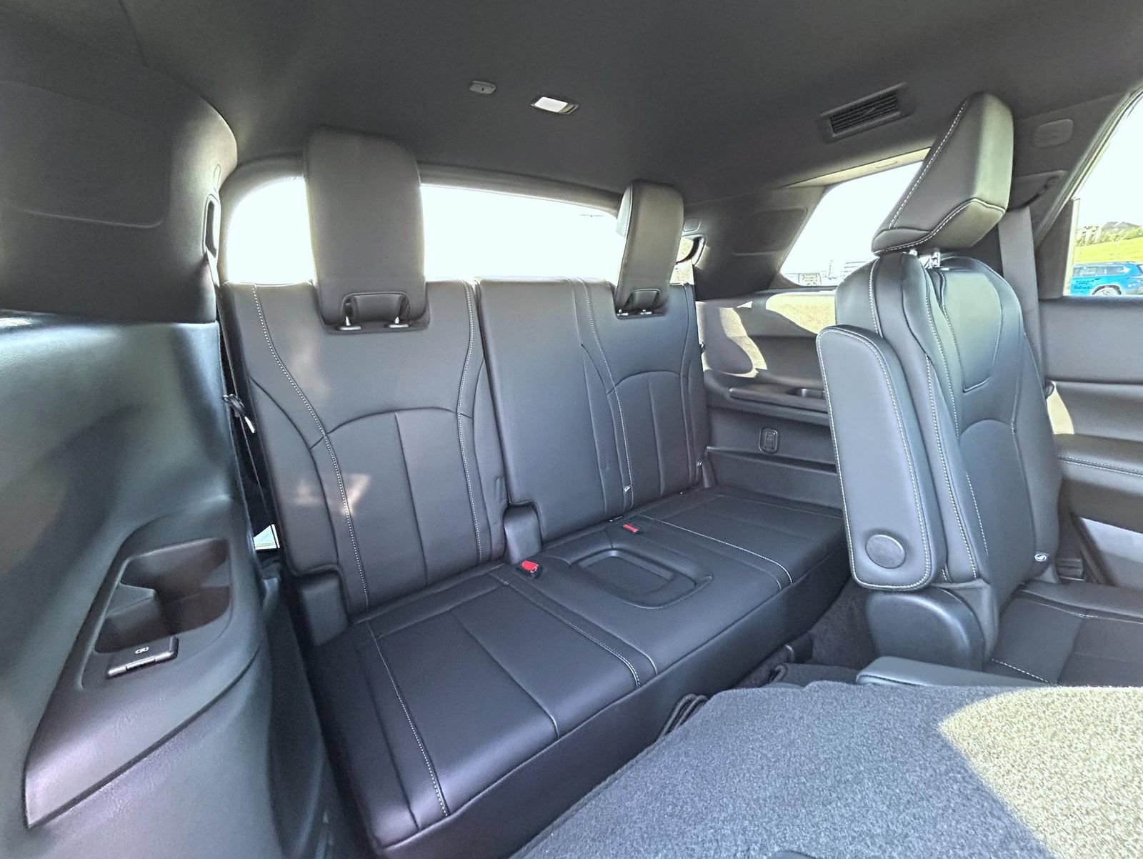 New 2027 INFINITI QX60 Sport w/ Dark Cargo Package AWD/4WD image 19