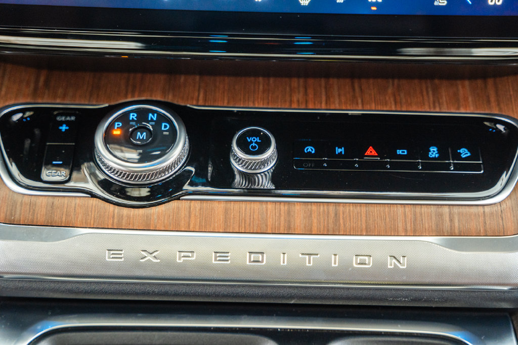 Certified 2026 Ford Expedition King Ranch AWD/4WD image 31