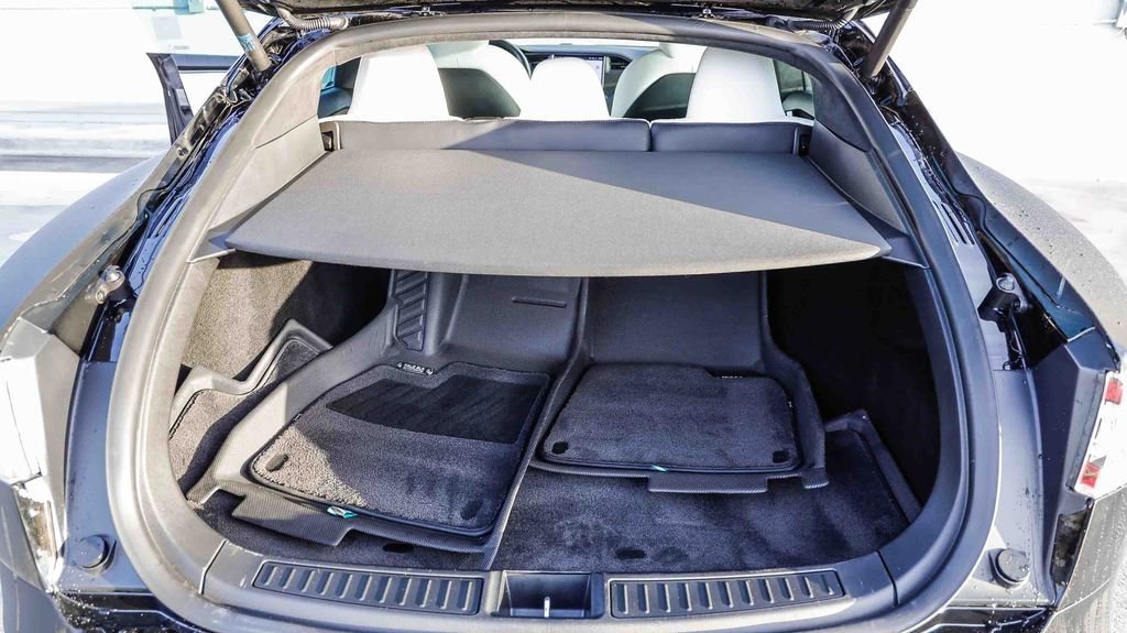 Used 2021 Tesla Model S Performance image 31
