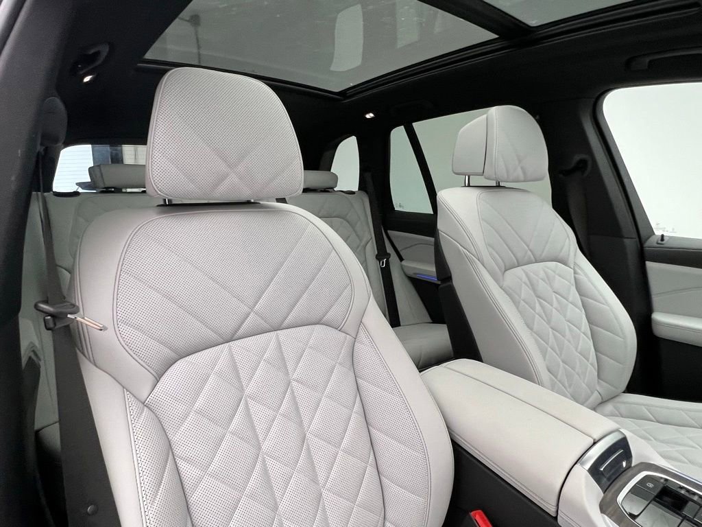 Used 2024 BMW X5 sDrive40i w/ Premium Package RWD image 7