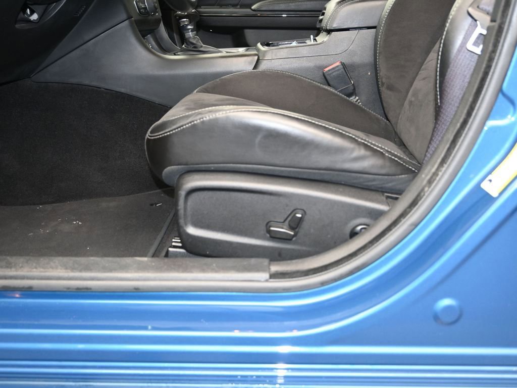Used 2021 Dodge Charger R/T w/ Plus Group RWD image 20