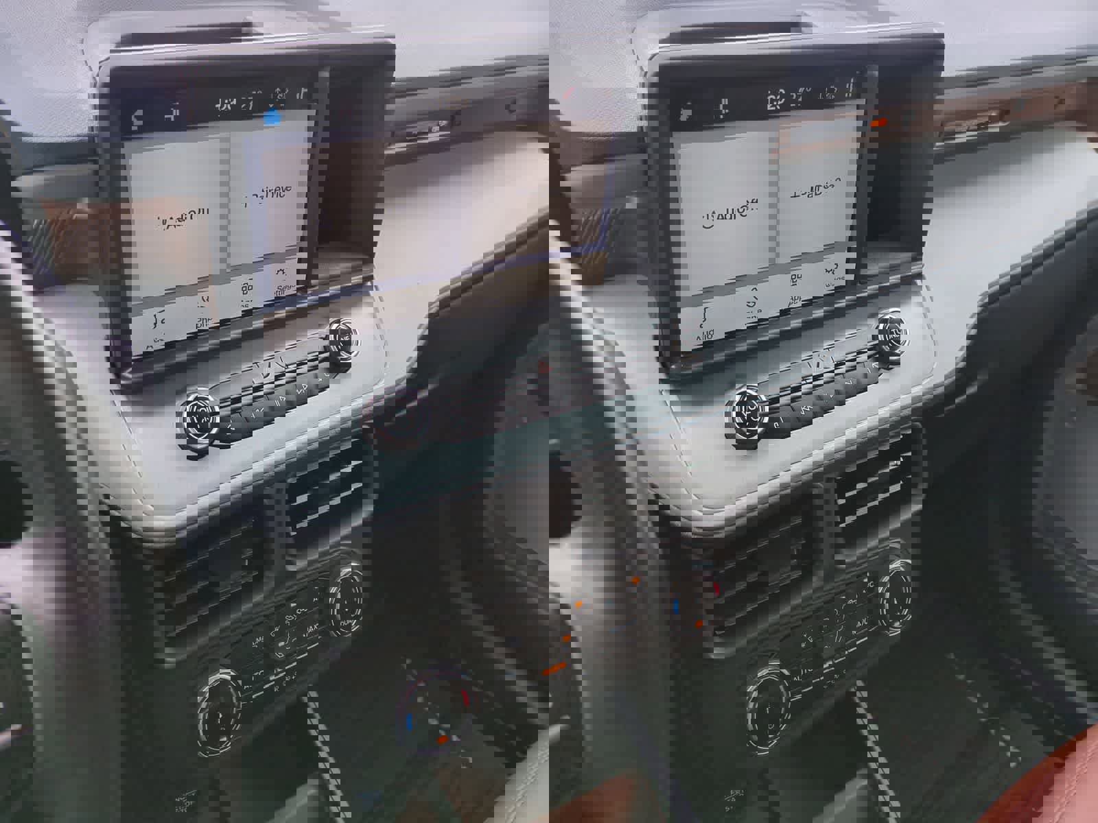 Used 2023 Ford Maverick Lariat image 27