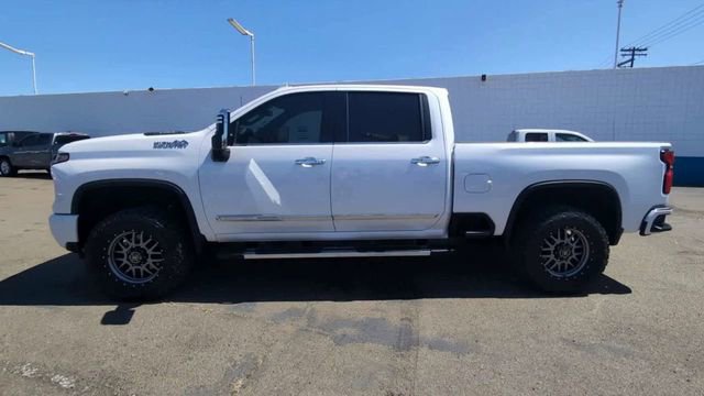 Used 2024 Chevrolet Silverado 2500 High Country w/ Z71 Off-Road Package image 5