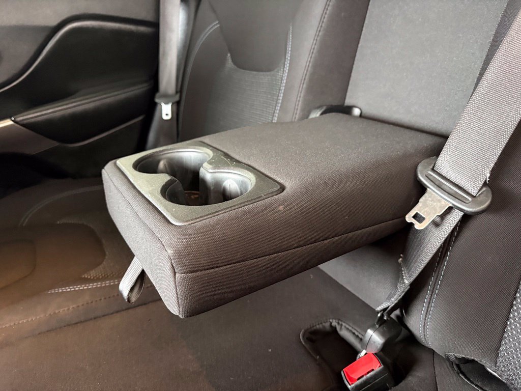 Used 2020 Jeep Cherokee Latitude FWD image 30