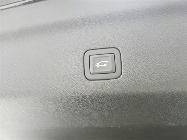 Used 2024 GMC Yukon Denali image 47