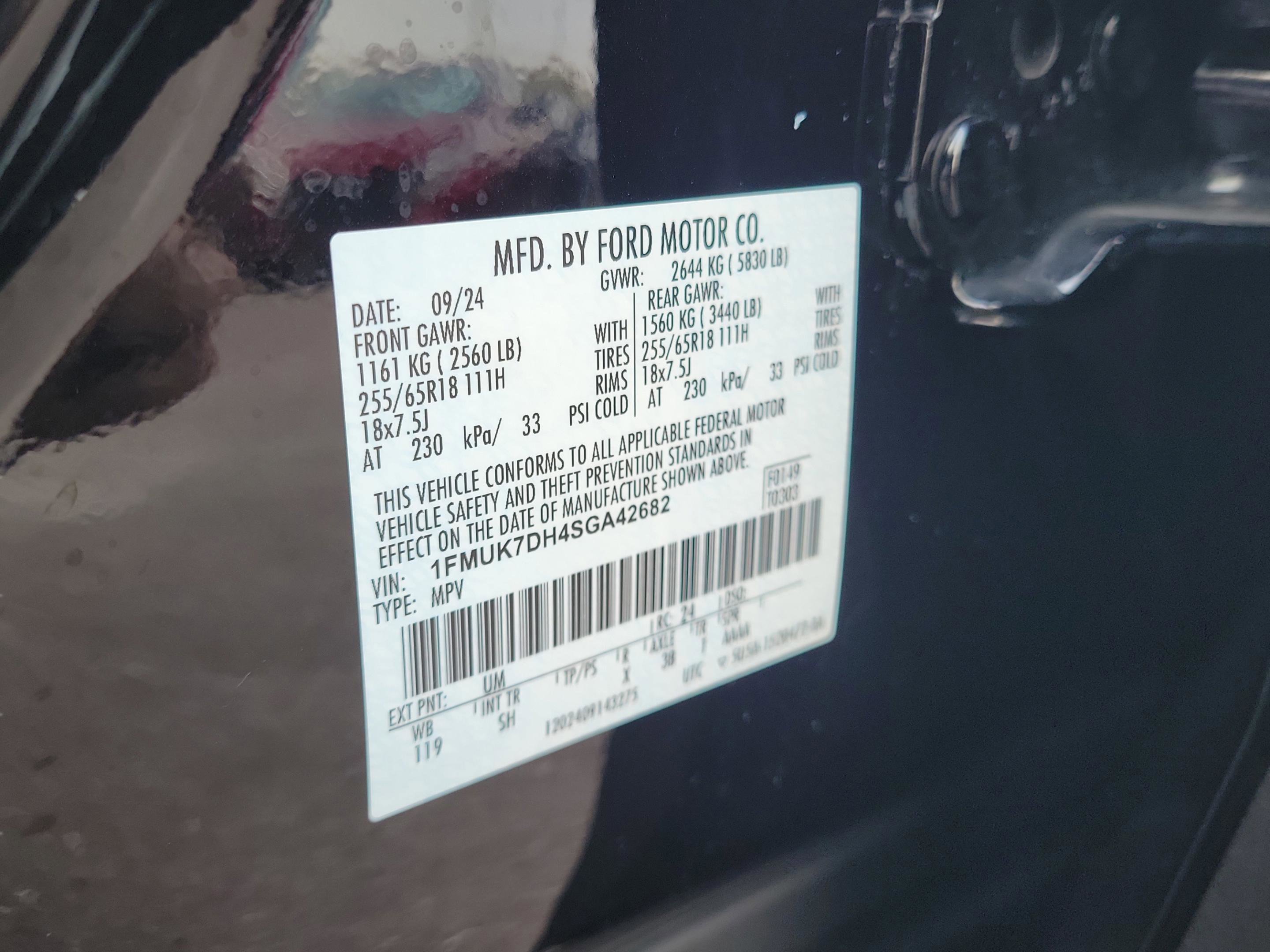 Used 2025 Ford Explorer Active w/ Active Comfort Package image 36