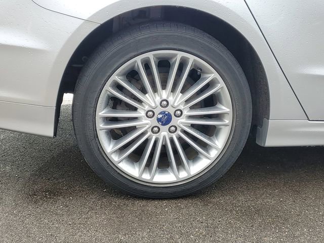 Used 2016 Ford Fusion SE w/ Equipment Group 202A image 5