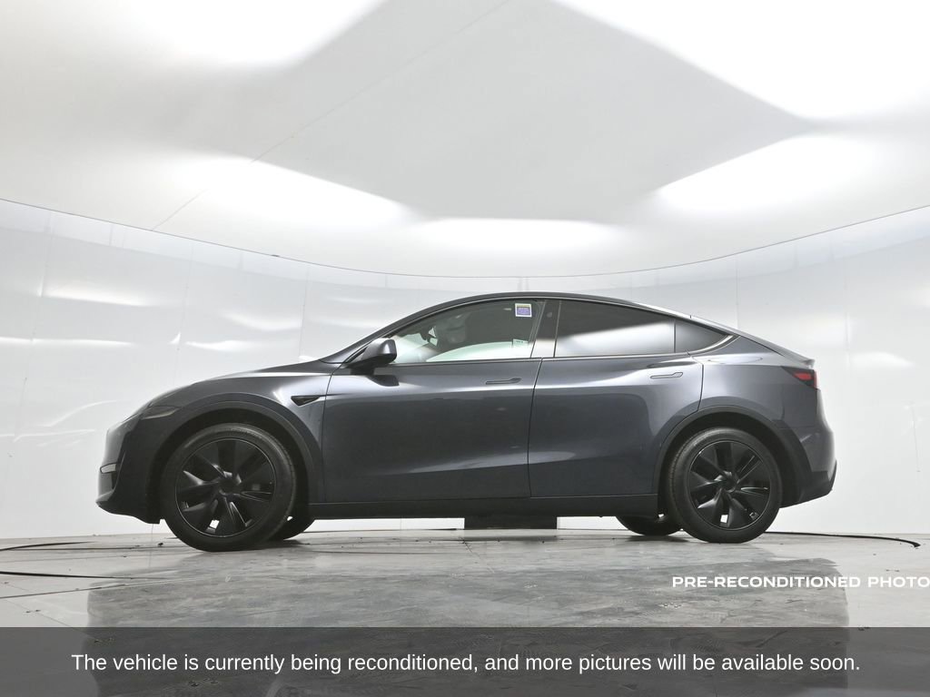 Used 2025 Tesla Model Y Long Range image 61