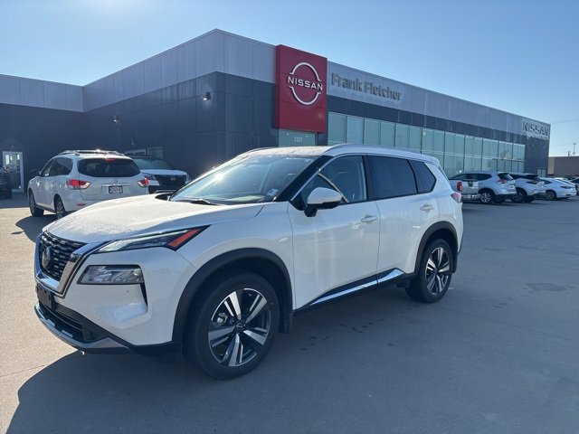 Used 2023 Nissan Rogue SL