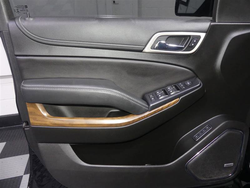 Used 2019 GMC Yukon Denali w/ Denali Ultimate Package AWD/4WD image 19