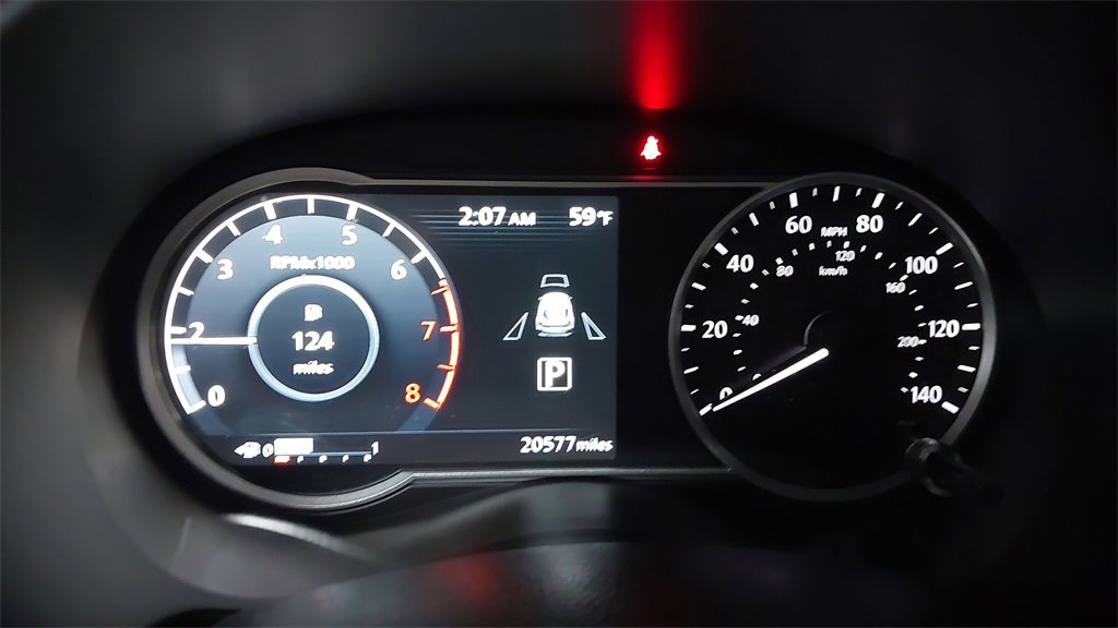 Used 2020 Nissan Kicks SR image 22