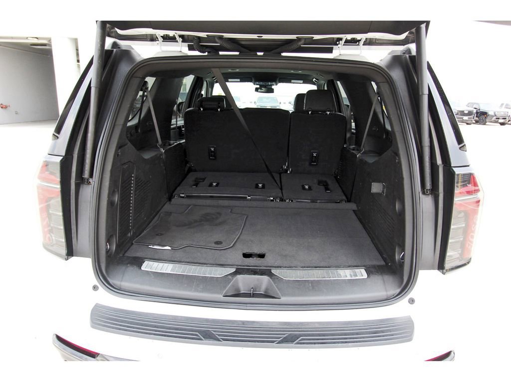Used 2025 Chevrolet Suburban Z71 AWD/4WD image 27