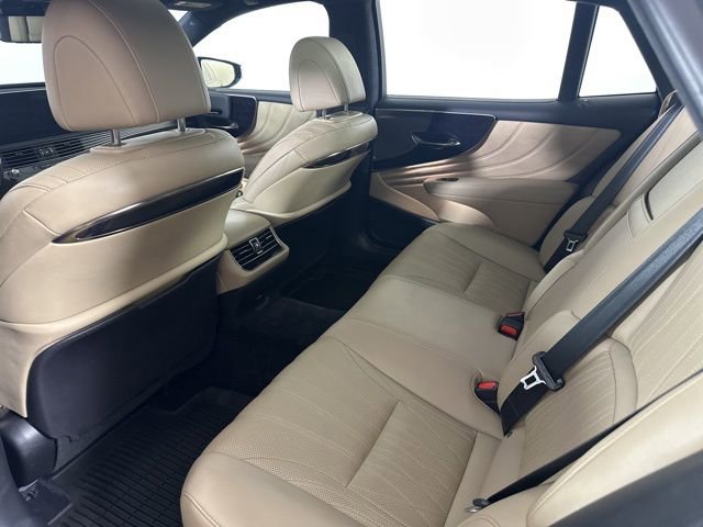 Used 2022 Lexus LS 500 AWD w/ Interior Upgrade Package image 12