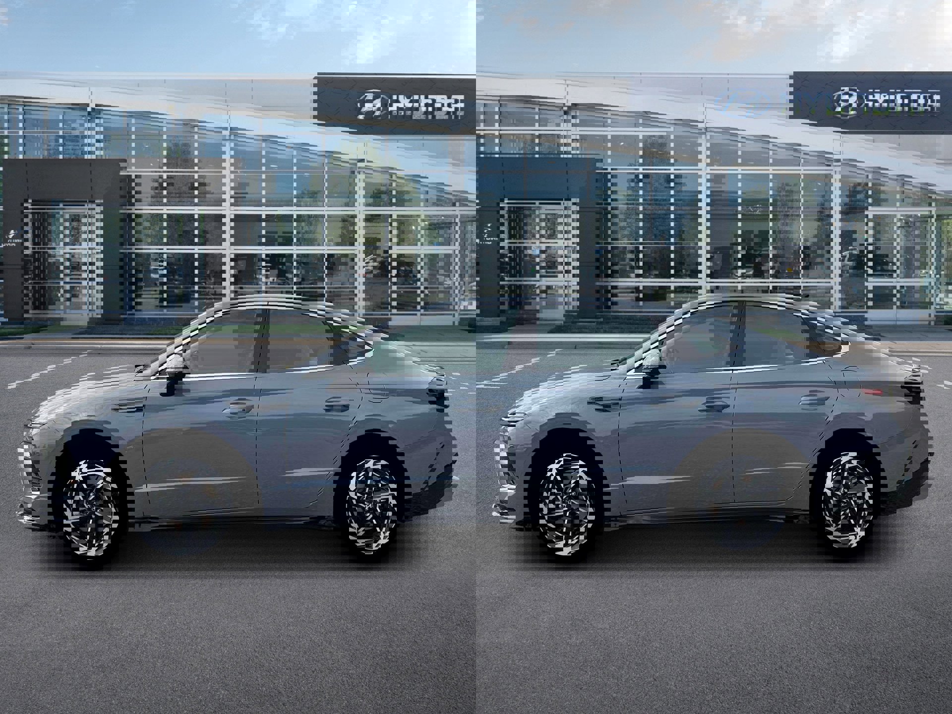 New 2026 Hyundai Sonata SEL image 3