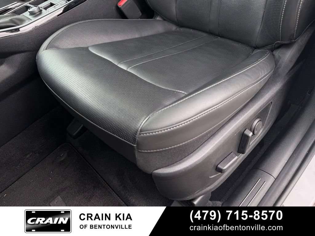 Certified 2025 Kia Sorento SX FWD image 25
