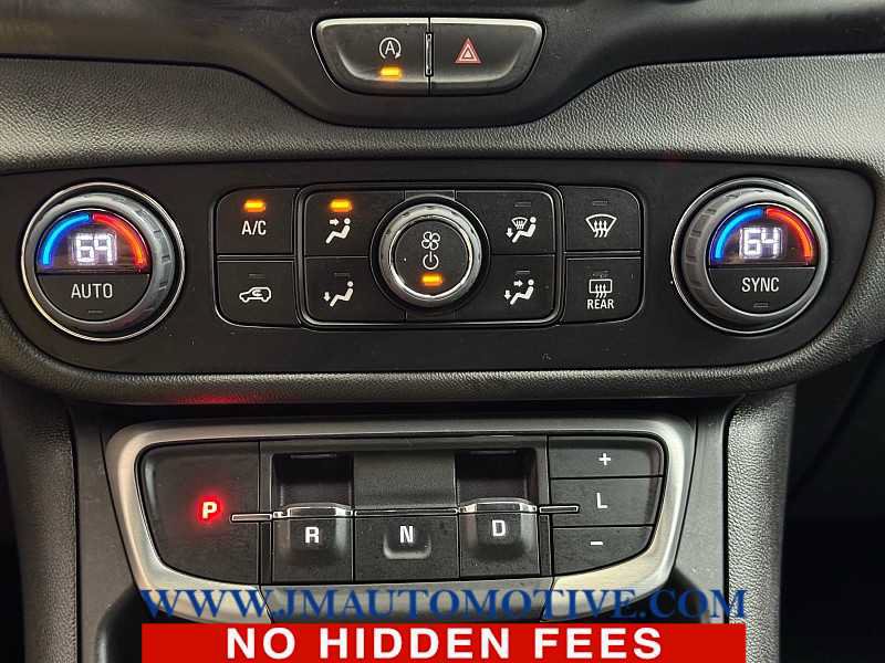 Used 2024 GMC Terrain SLT AWD/4WD image 38