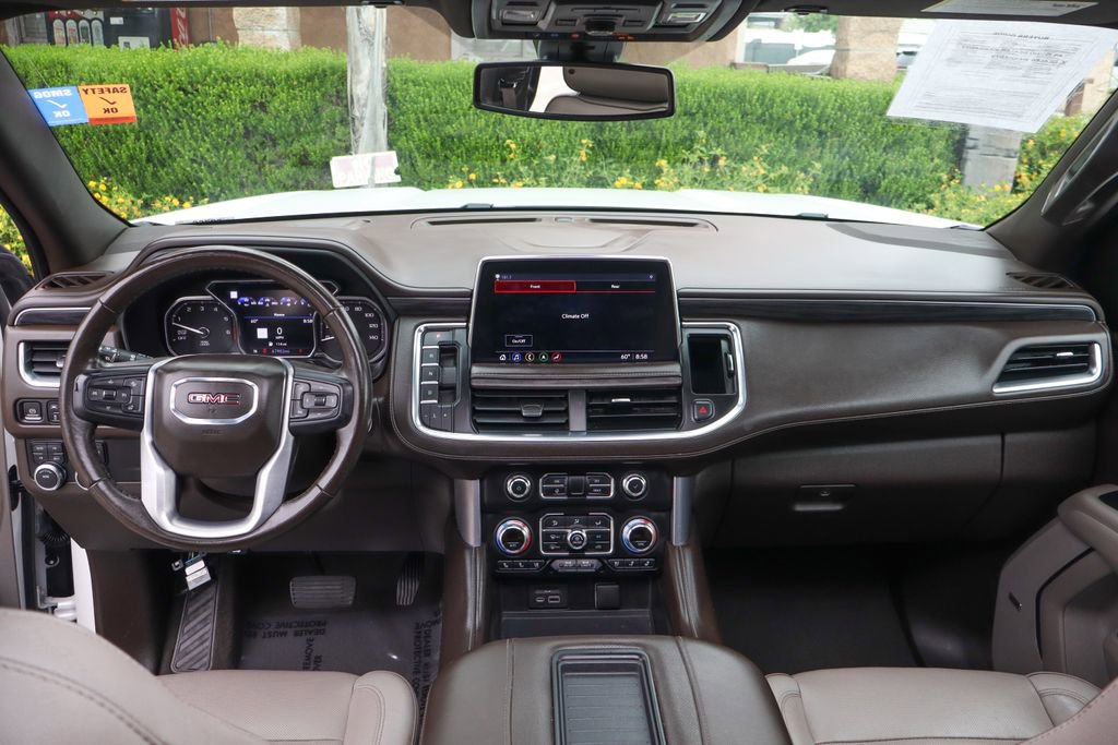 Used 2021 GMC Yukon XL SLT w/ SLT Premium Package image 29