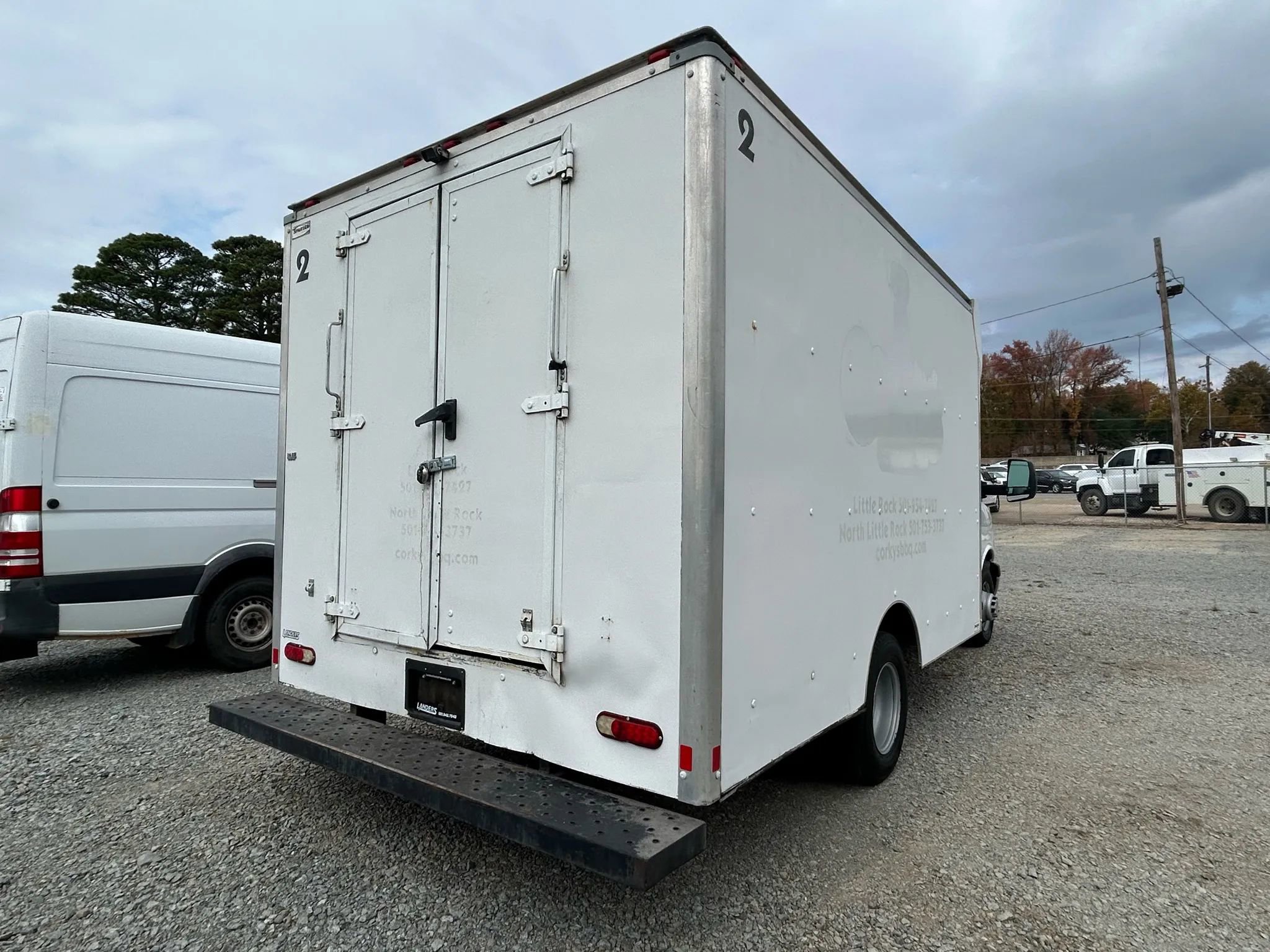 Used 2016 Chevrolet Express 3500 image 6
