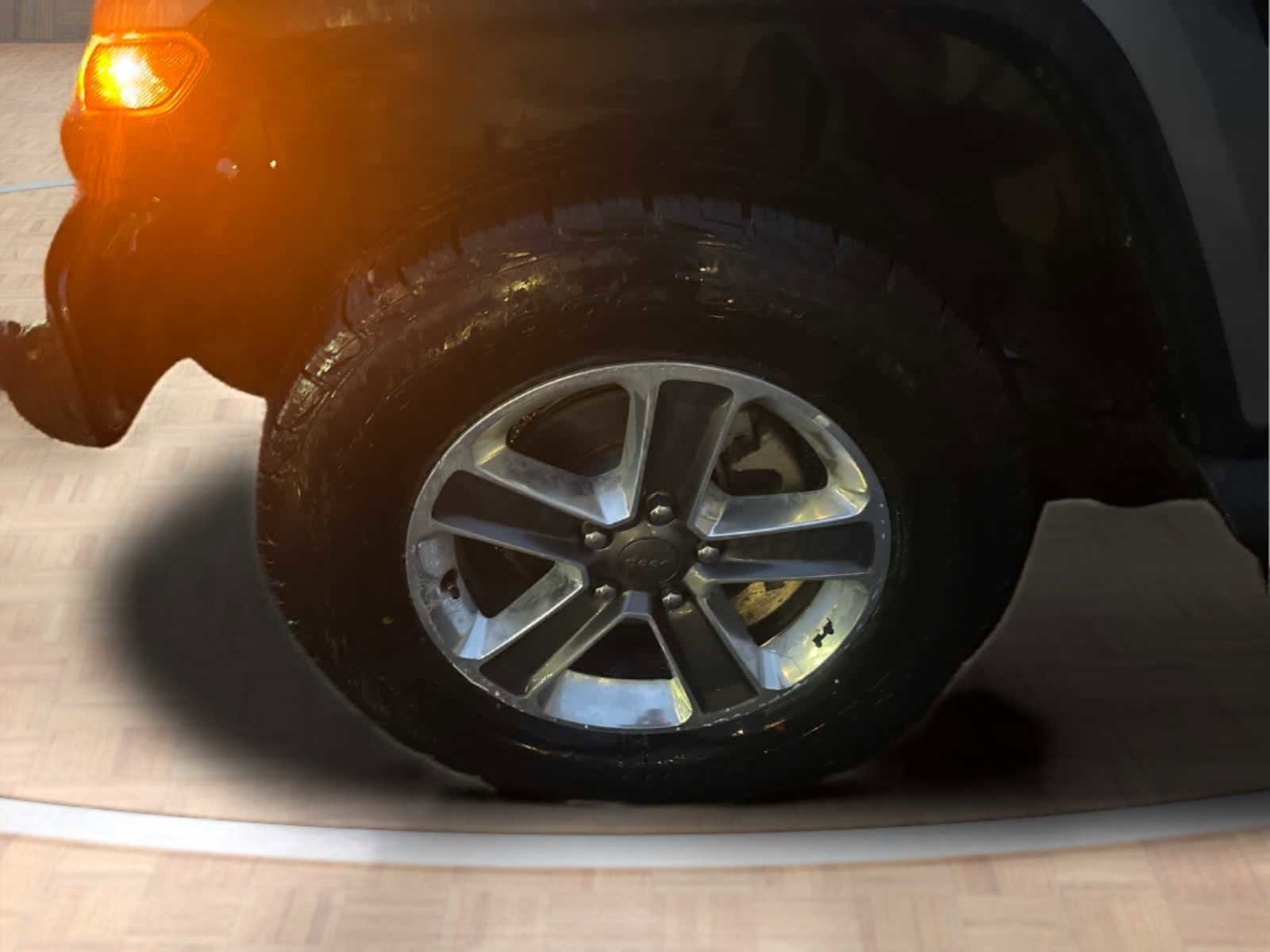 Used 2020 Jeep Wrangler Unlimited Sahara image 35