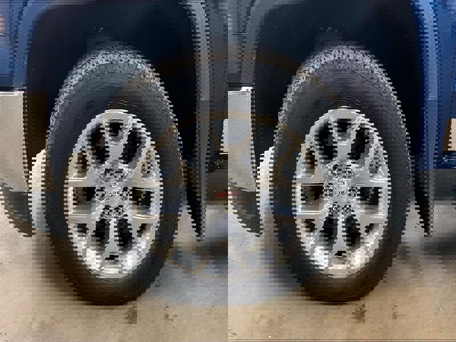 Used 2015 GMC Sierra 1500 SLT w/ SLT Crew Cab Value Package image 12