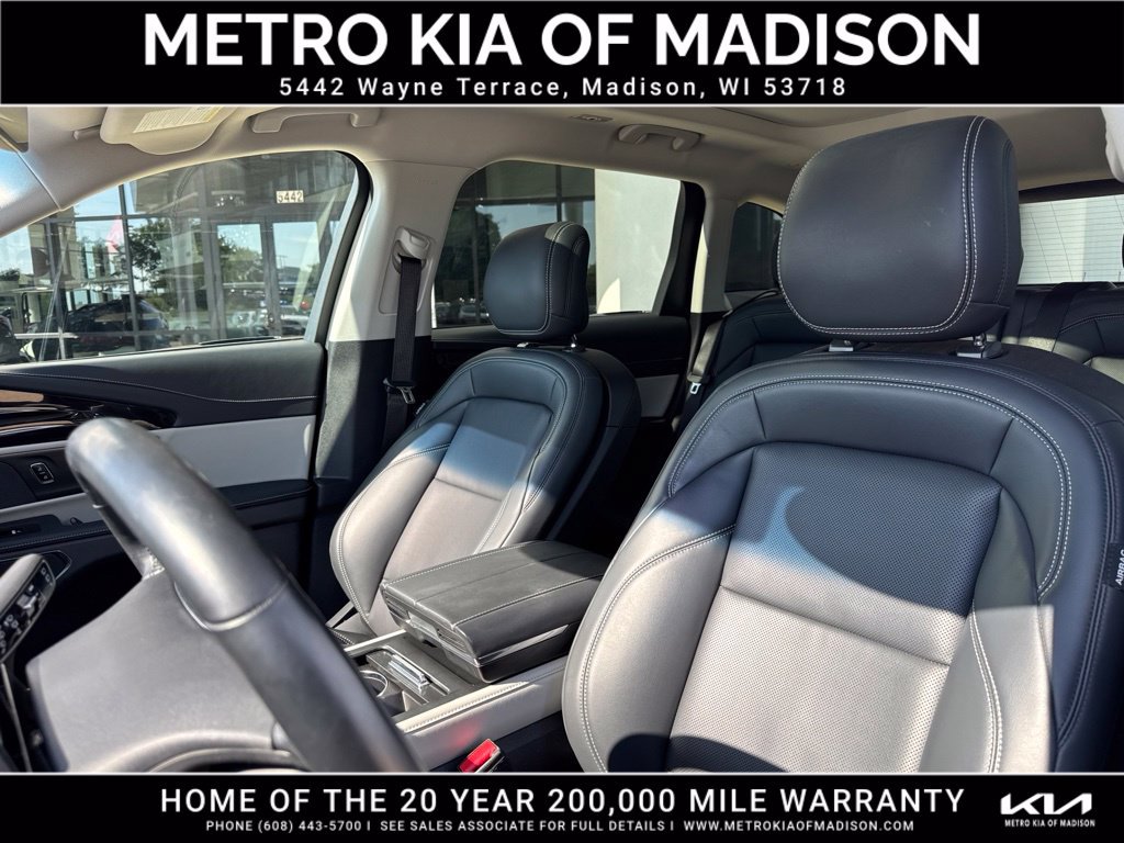 Used 2024 Lincoln Nautilus Premier w/ Equipment Group 102A AWD/4WD image 15