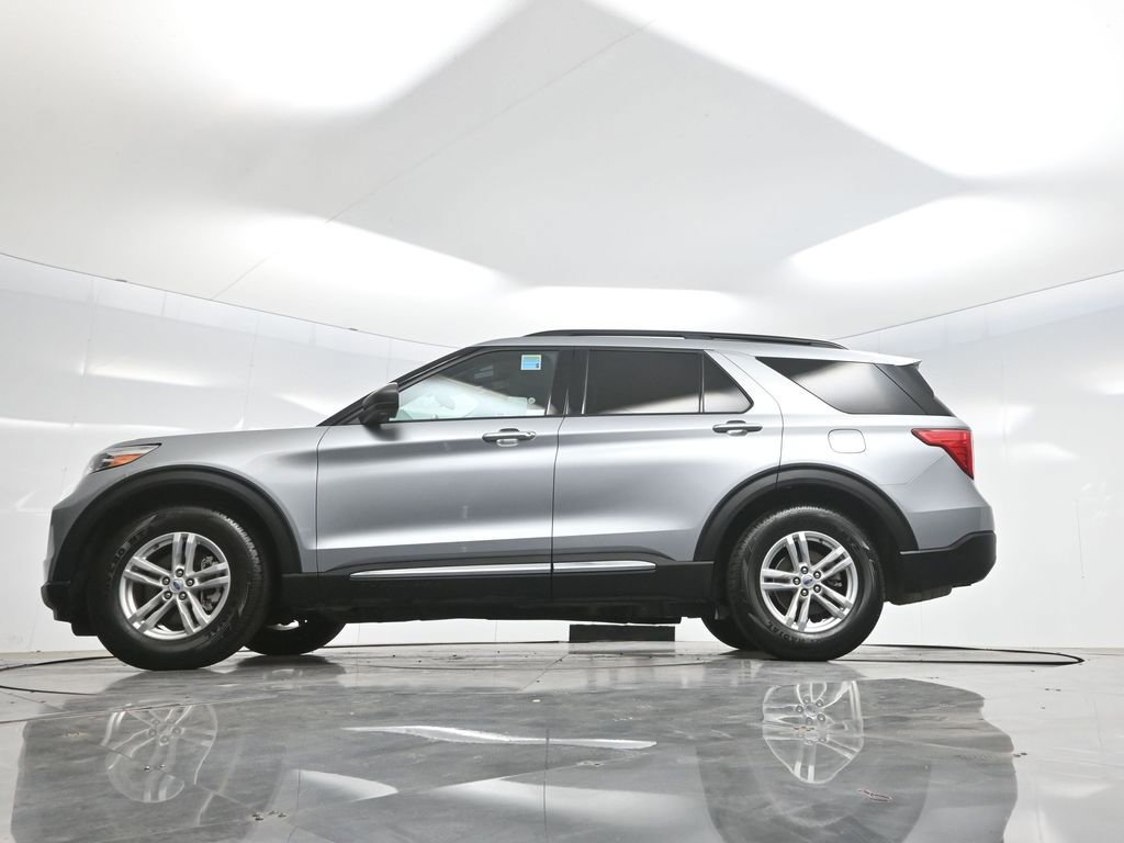 Used 2022 Ford Explorer XLT RWD image 56