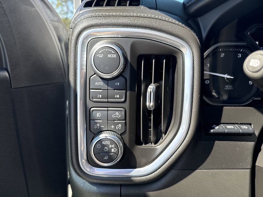 Used 2023 GMC Sierra 2500 Denali w/ Denali Ultimate Package image 23