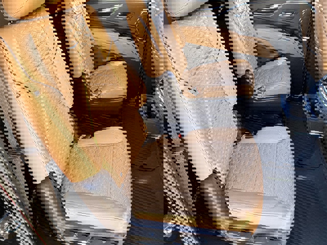 Certified 2022 Cadillac Escalade ESV Sport w/ Touring Package image 13