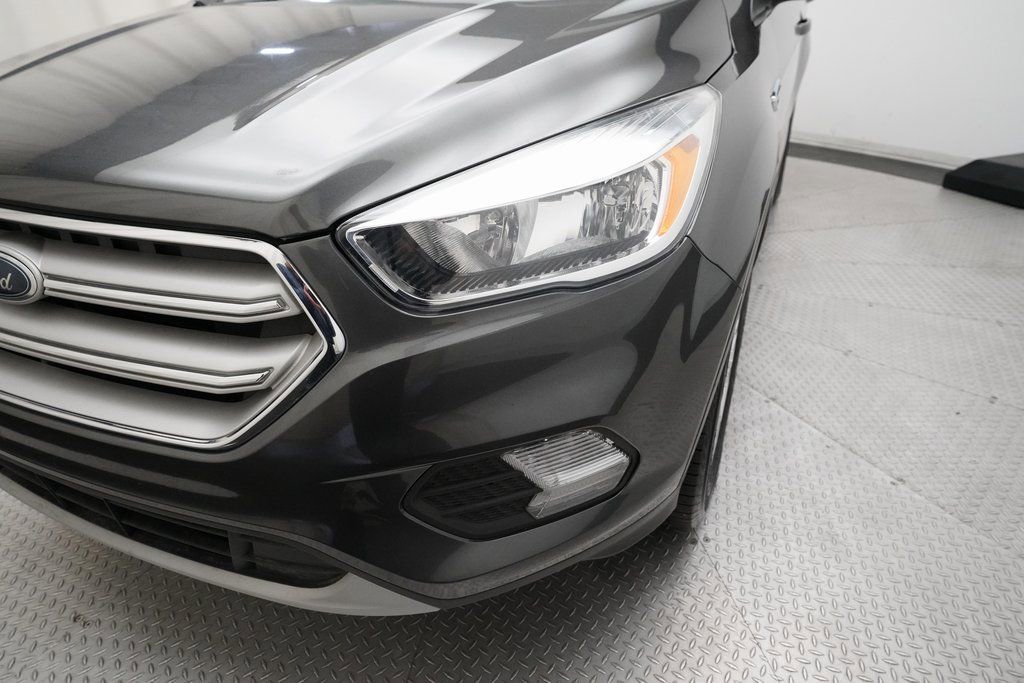 Used 2018 Ford Escape SE image 21