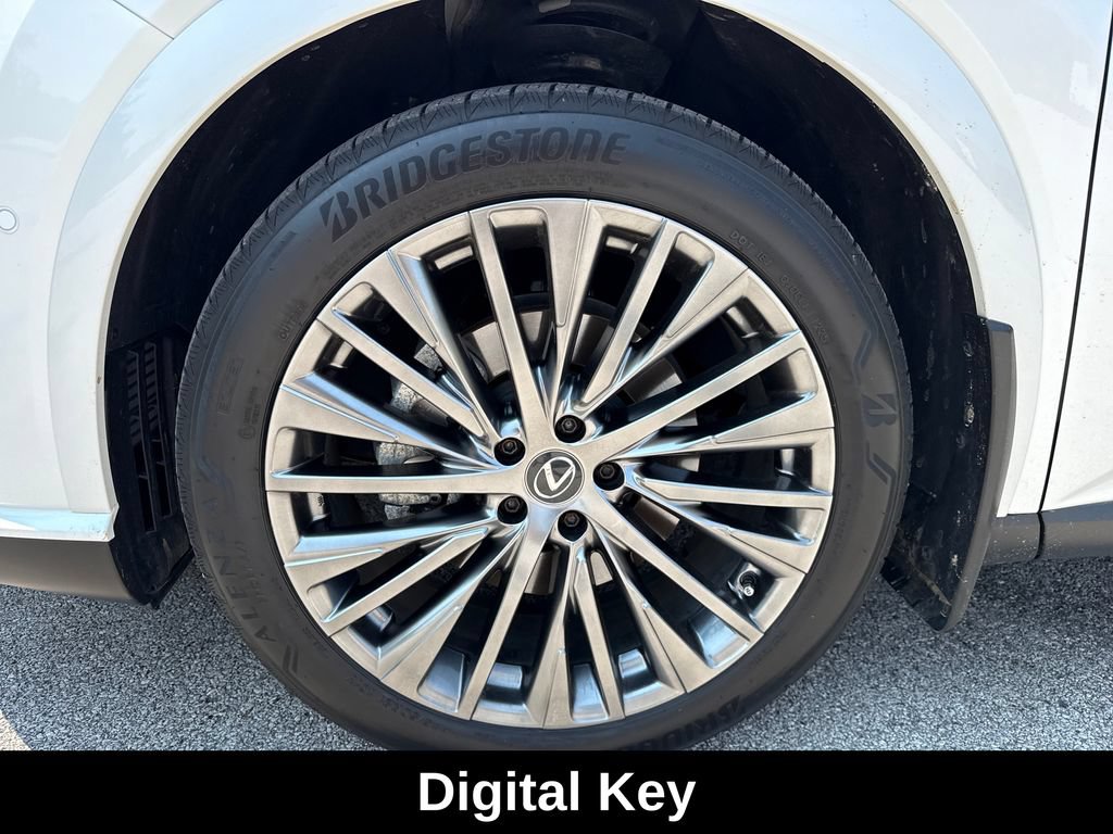 Used 2025 Lexus RX 450h AWD w/ Convenience Package image 11