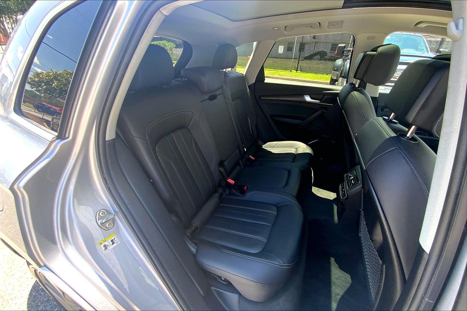 Used 2023 Audi Q5 2.0T Premium w/ Convenience Package AWD/4WD image 32