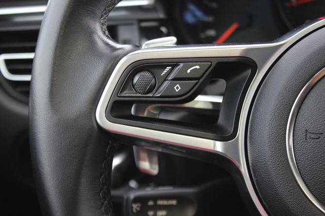 Used 2020 Porsche Macan AWD/4WD image 12
