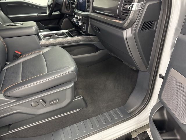 Used 2025 Ford F250 Lariat w/ Lariat Ultimate Package image 25