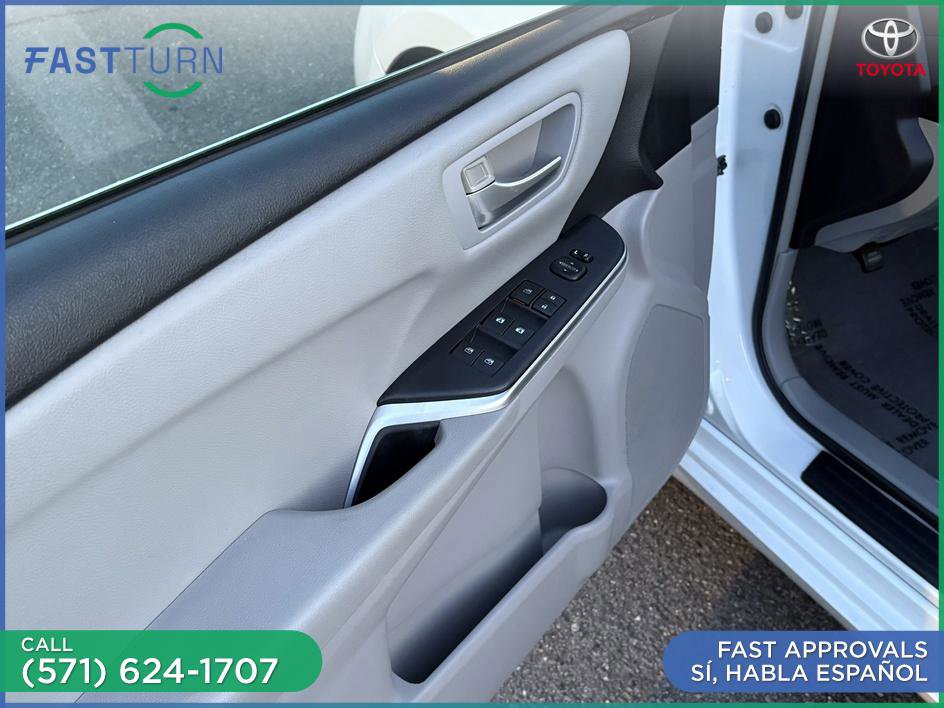 Used 2015 Toyota Camry LE FWD image 23