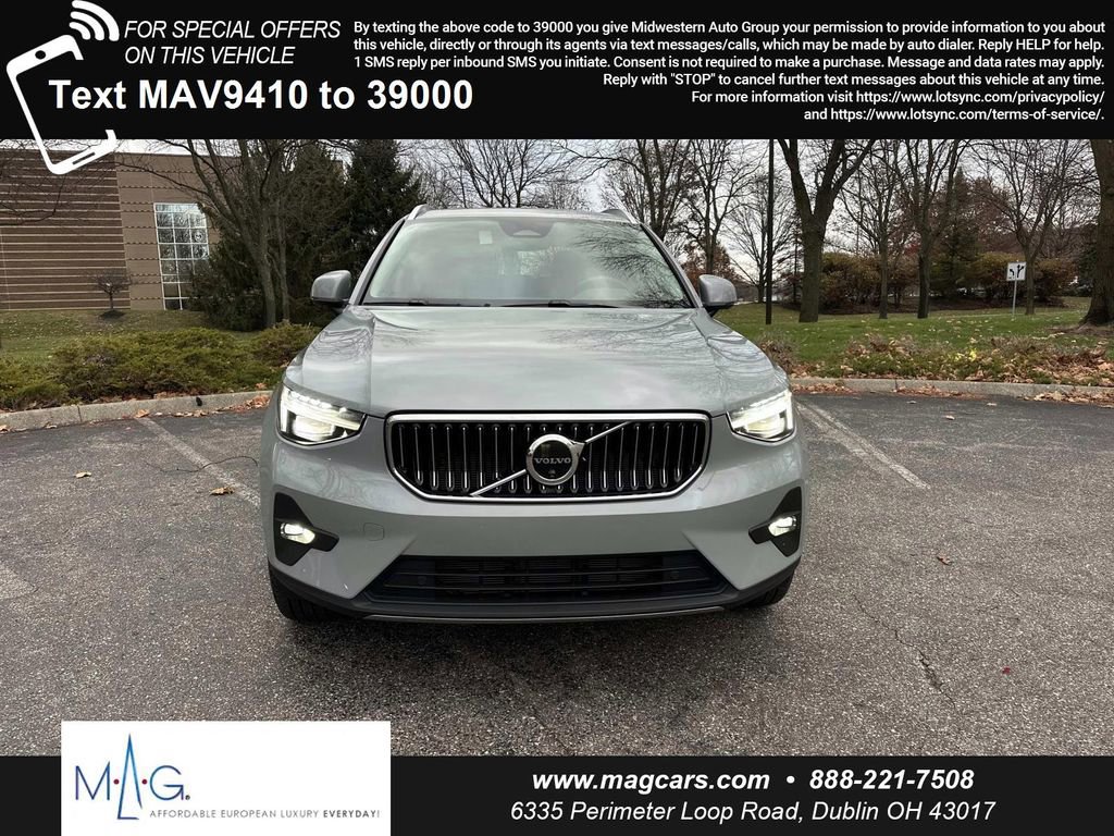 Used 2025 Volvo XC40 B5 Ultra w/ Protection Package Premier image 2