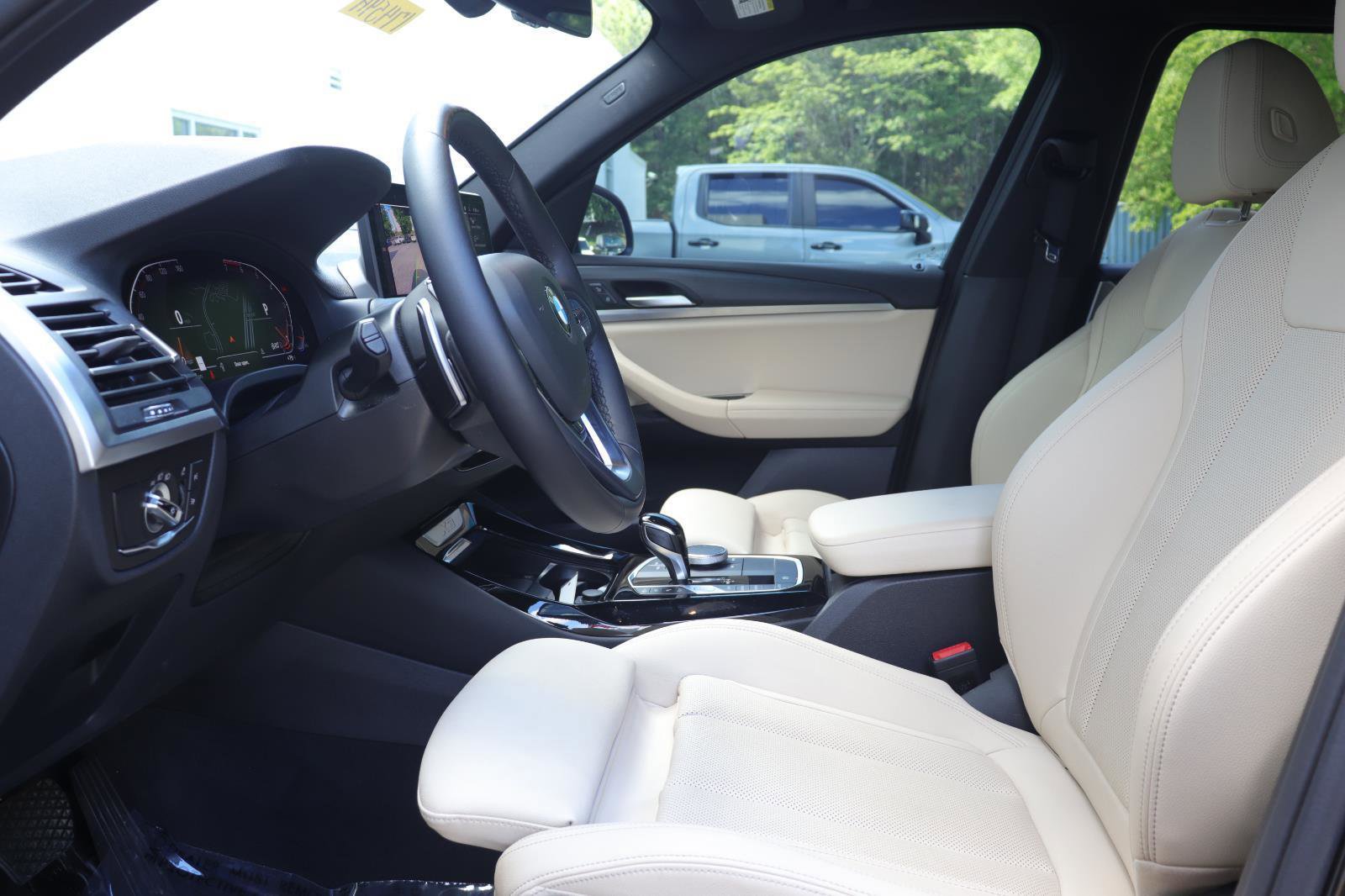 Used 2023 BMW X3 sDrive30i w/ Premium Package w/ZPA RWD image 11