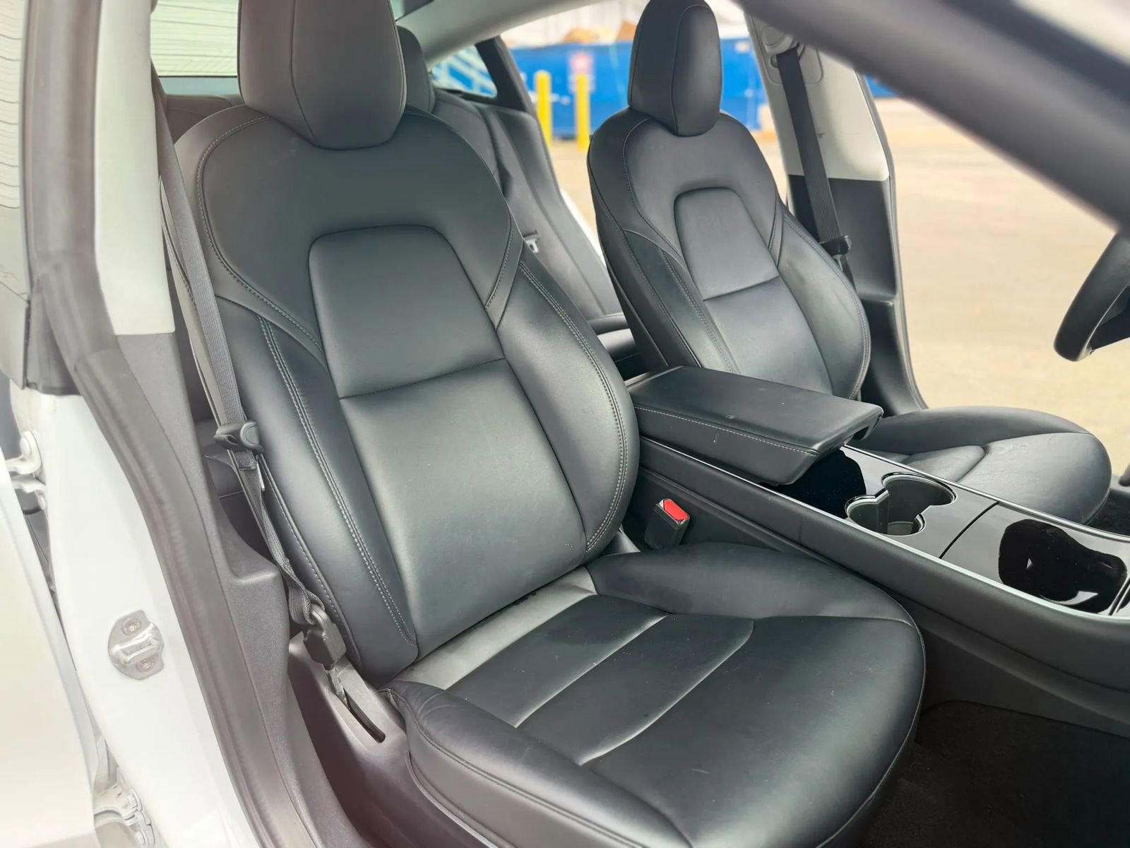 Used 2020 Tesla Model 3 Standard Range RWD image 23