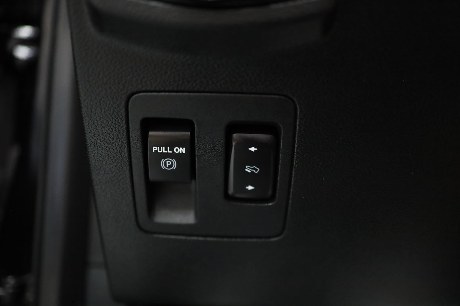 Used 2020 Ford F150 Lariat w/ Equipment Group 502A Luxury AWD/4WD image 39