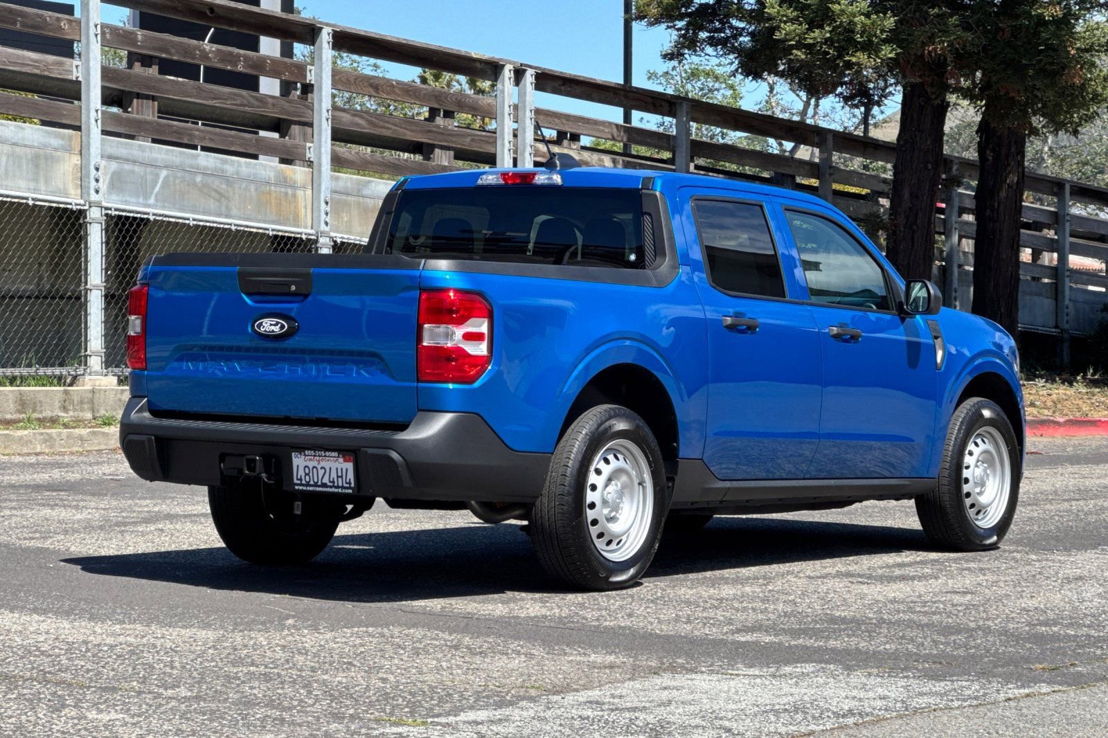 Used 2025 Ford Maverick XL FWD image 4