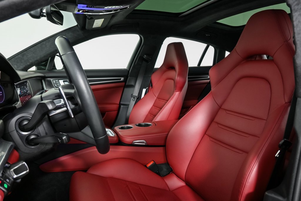 Certified 2023 Porsche Panamera GTS image 5