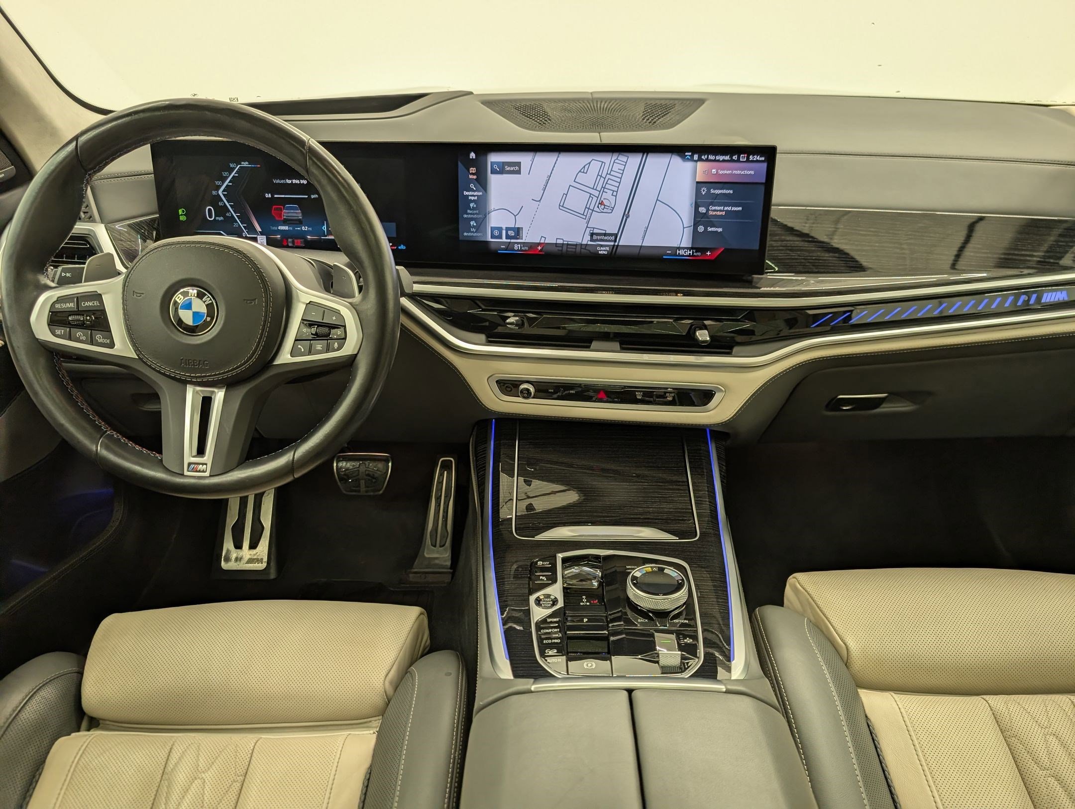 Used 2023 BMW X7 M60i w/ Executive Package image 28