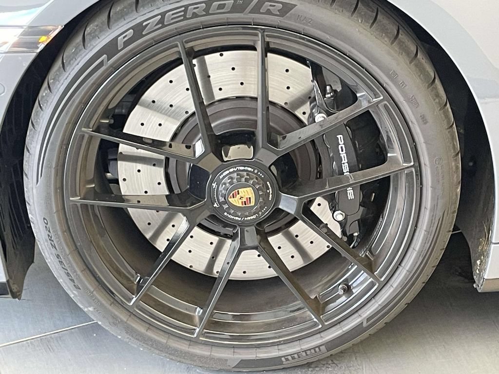 Used 2026 Porsche 911 Carrera GTS RWD image 11